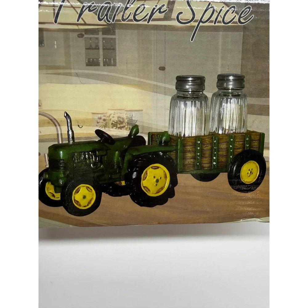 DWK Trailer Spice Green Farm Tractor Salt and Pepper Shaker Set New in Box